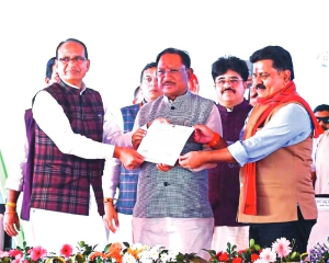 Chouhan inaugurates ? 2,225 Cr rural road projects