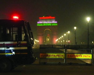 Delhi remains on edge after blast