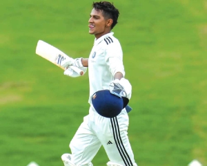 Dhull, Doseja shine as Delhi tightens grip over Himachal Pradesh