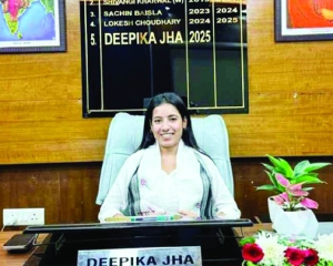 DUSU joint secretary suspended for physically assaulting professor