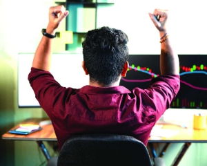 Elders share youth’s FOMO