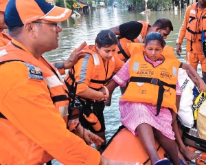 Floods in Indonesia, Sri Lanka, Thailand kill over 1,300