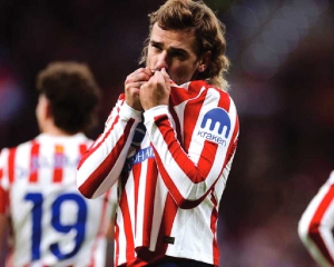 Griezmann scores twice for Atletico against Levante