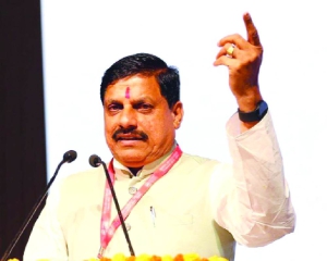 MP CM pays tributes to Delhi blast victims