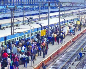Parcel limits set at NDLS, Anand Vihar railway stations