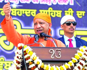 Sikh gurus sacrificed for saffron flag: Yogi at Ram temple