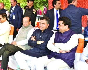 Union Minister, LG, Delhi Ministers review Yamuna cruise progress at Sonia Vihar