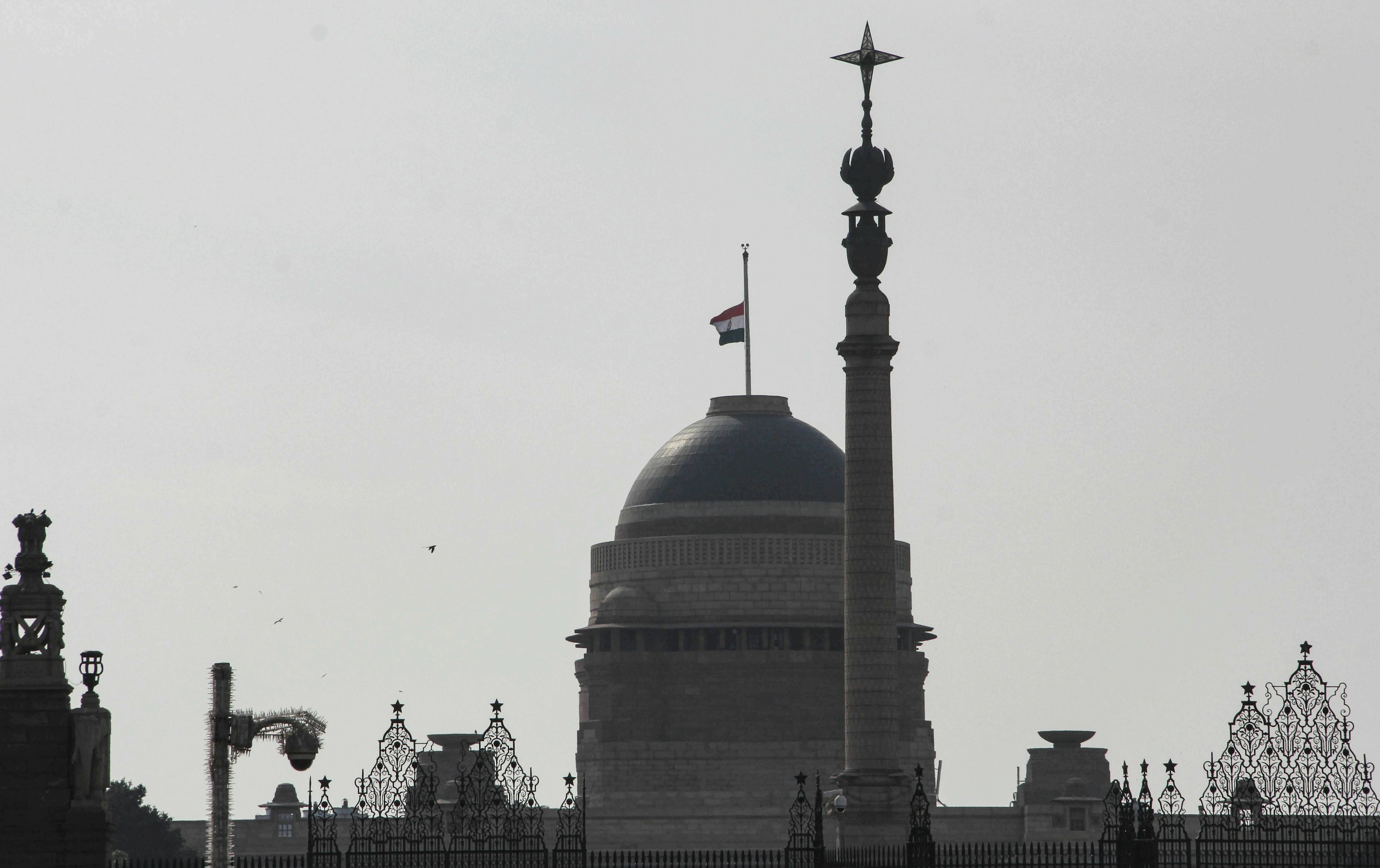 National flag is seen at half-mast to mourn the death of Goa Chief Minister Manohar Parrikar, at Rashtrapati Bhawan in New Delhi - PTI