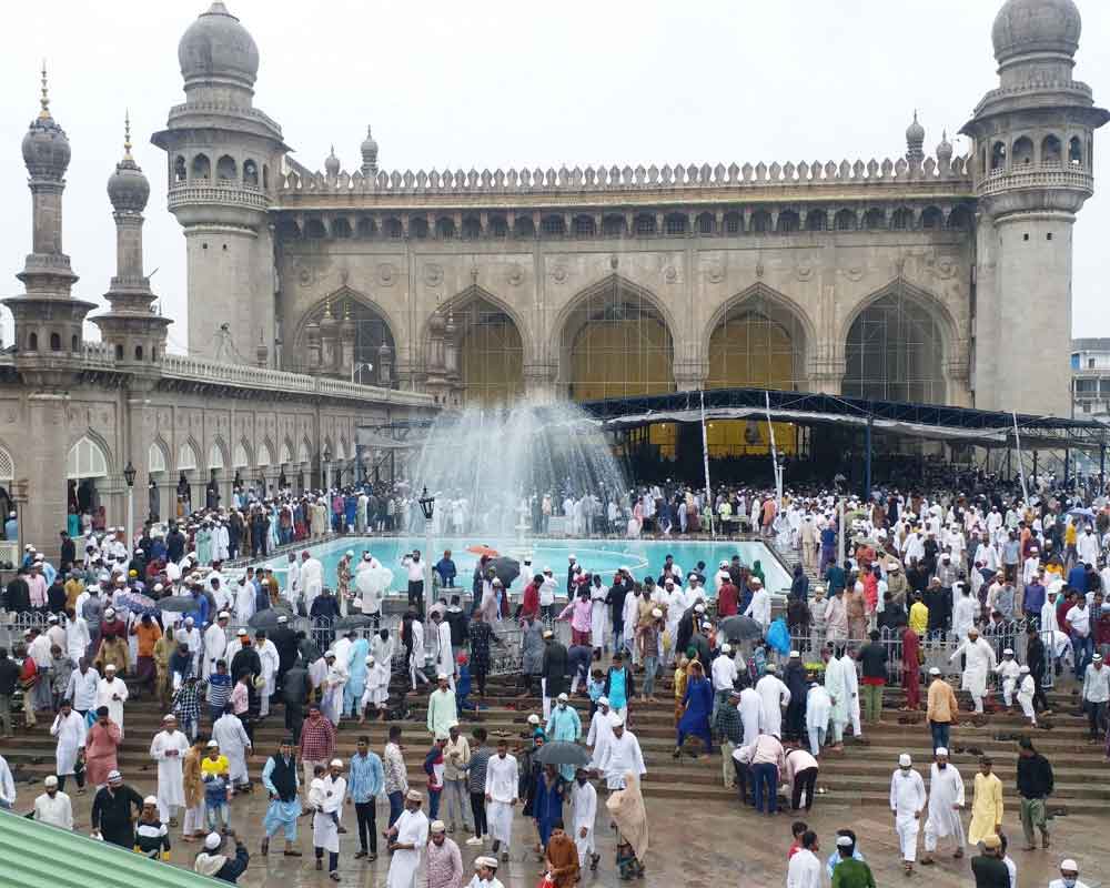 Eid-al-Adha namaz being offered at Mecca Masjid in Hyderabad - IANS