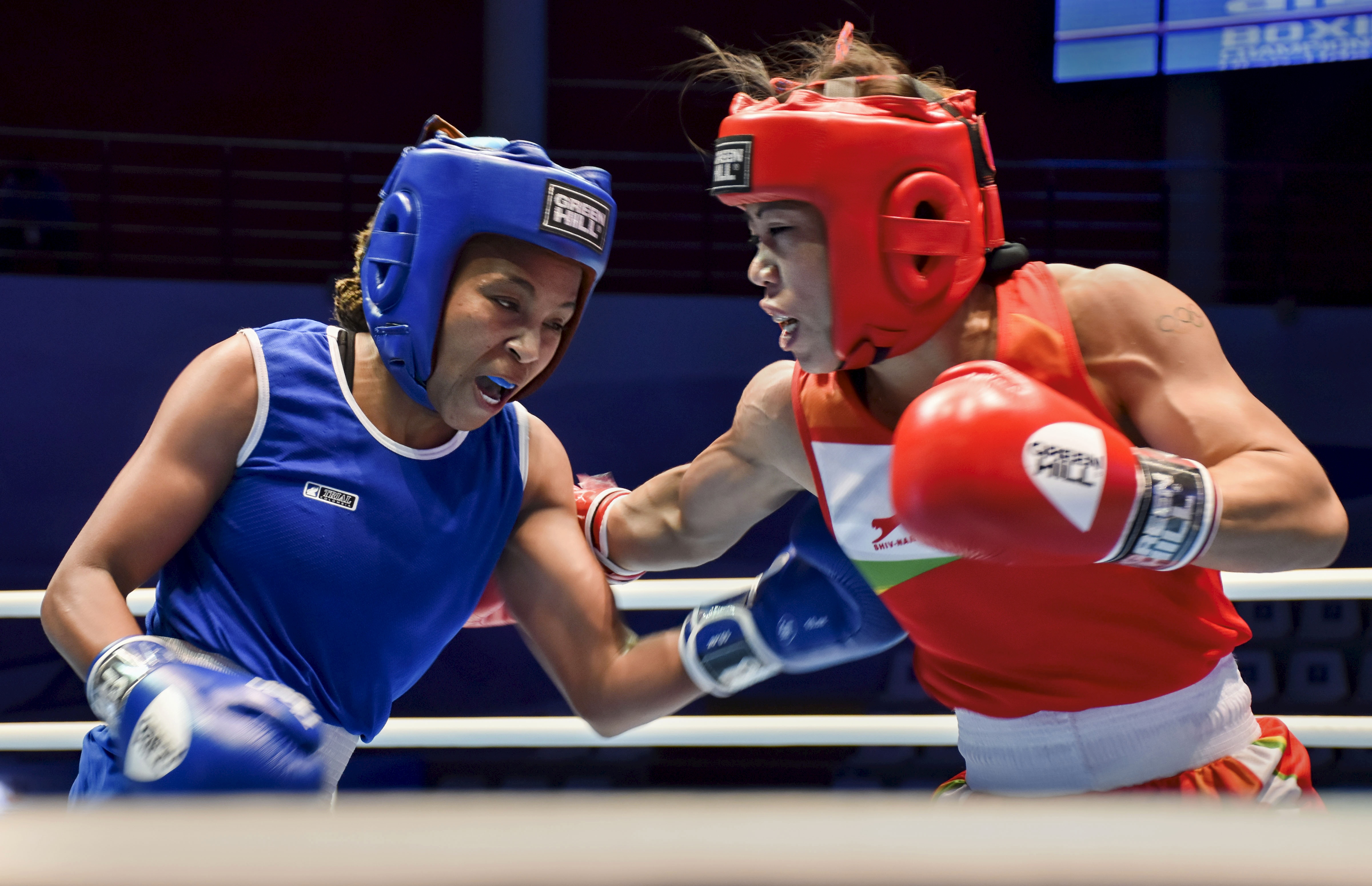 India's Mary Kom (51kg) during a bout with Colombia's Valencia Victoria  at AIBA's Women's World Championship - PTI
